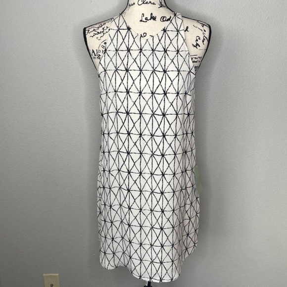 A.L.C,Luxury 100% Silk,(MSRP $311 on Revolve), Black & Cream Geo Design,EUC - Picture 5 of 10